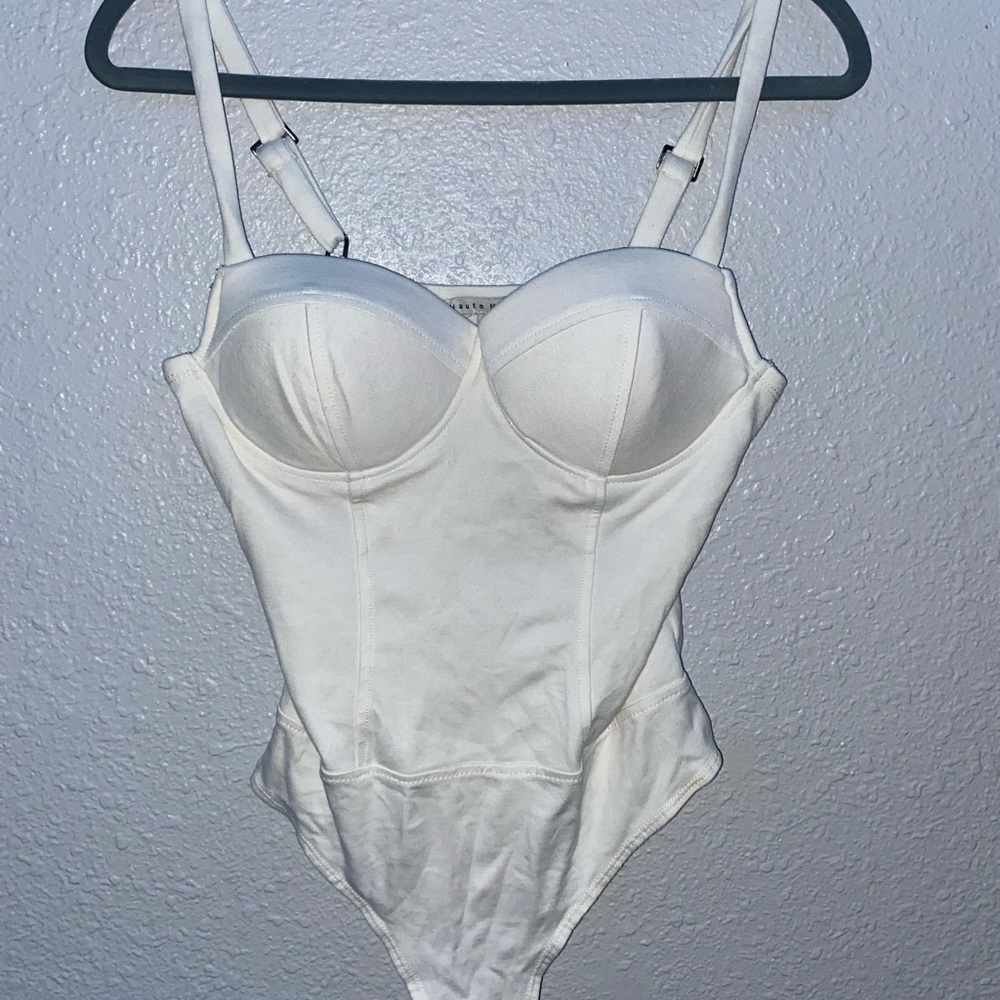 WHITE BODYSUIT NEW w/o tags